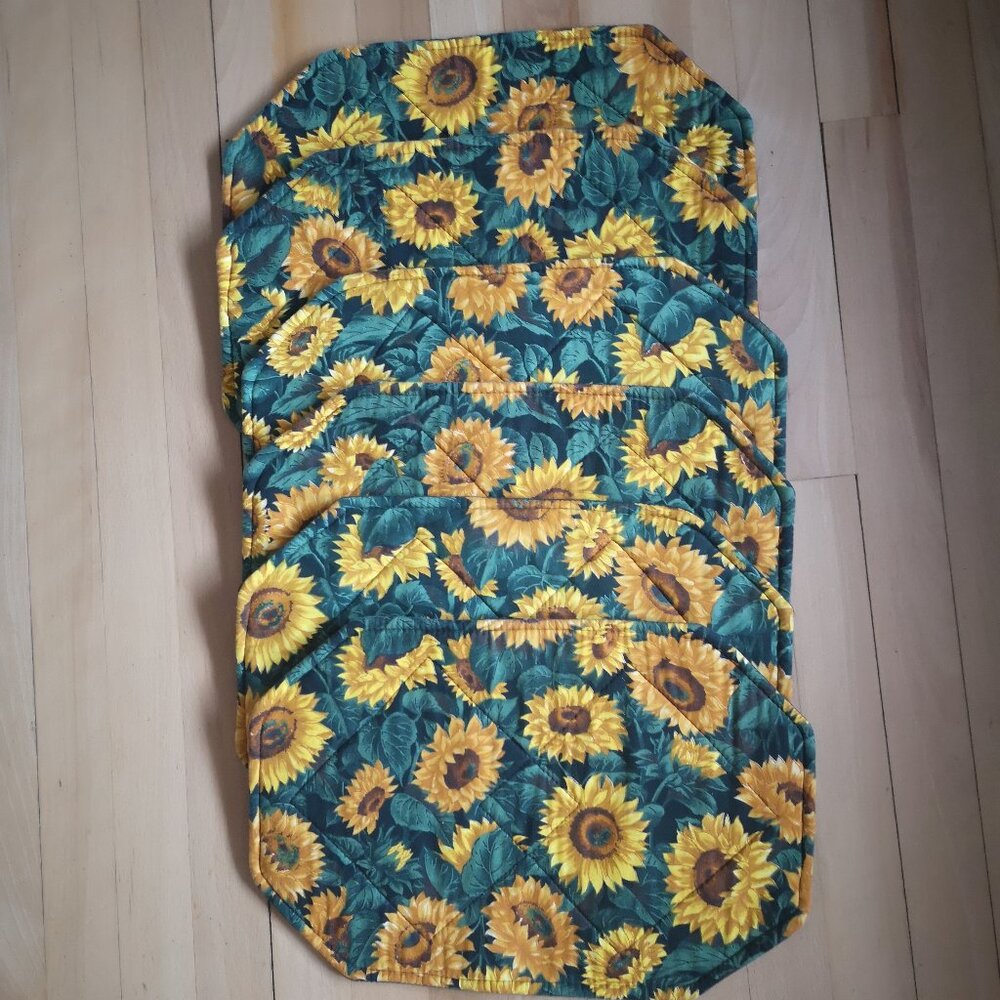 Vintage Set of 6 Cranston Print Works Quilted Sunflower Pattern Placemats